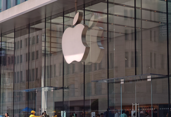 Apple дахин хамгийн үнэ цэнтэй компани боллоо