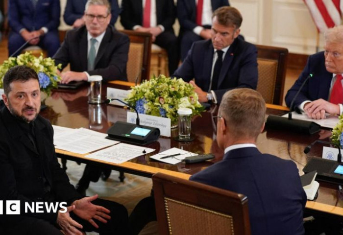 Э.Макрон: Путин, Зеленский нарыг ойрын үед уулзуулах боломжтой