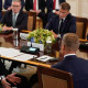 Э.Макрон: Путин, Зеленский нарыг ойрын үед уулзуулах боломжтой