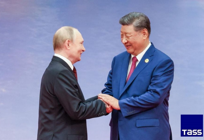 В.Путин Армений Ерөнхий сайд болон БНХАУ-ын даргатай уулзжээ