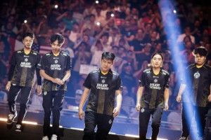 FISSURE Playground:  The Mongolz баг G2-той тоглоно