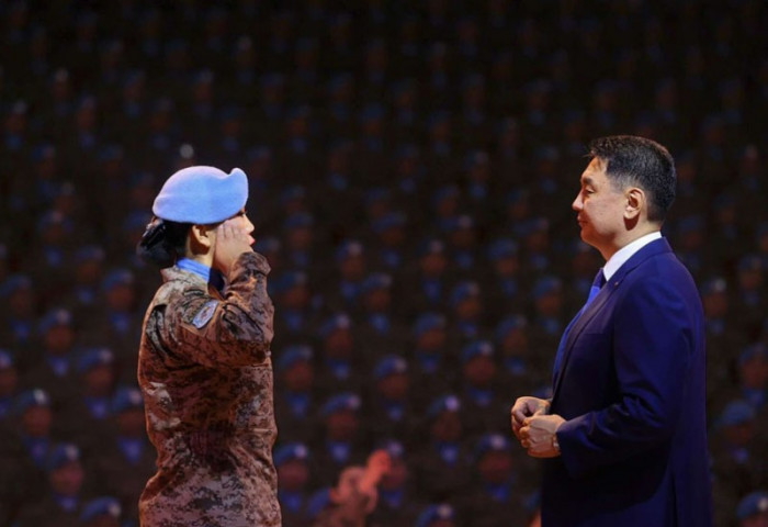 Энхийг сахиулагчдад төрийн одон медаль гардууллаа