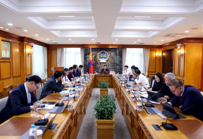 Нүүрстэй холбогдох гэрээ хэлэлцээ, бусад баримт бичгийг ил болголоо