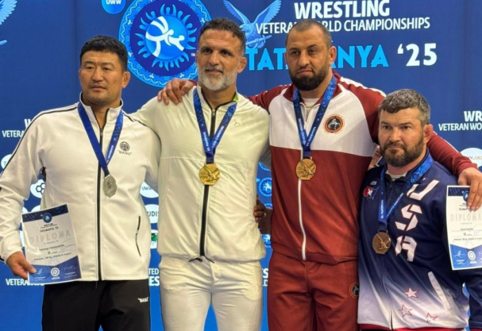 Чөлөөт бөхийн мастерууд ДАШТ-ээс 3 мөнгө, 5 хүрэл медаль хүртжээ