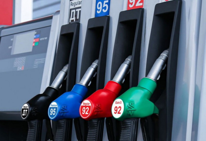 Шатахууны худалдаа эрхлэгч 21 аж ахуйн нэгжид торгууль ногдууллаа