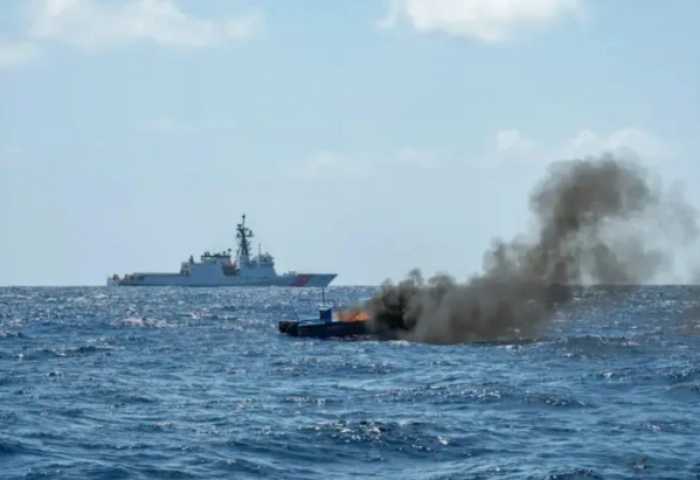 Мансууруулах бодисны наймаачдын хөлөг онгоцуудыг устгажээ