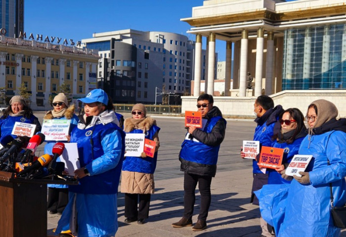 Эмч нар маргааш ажил хаях бэлтгэл ажлаа эхлүүлнэ