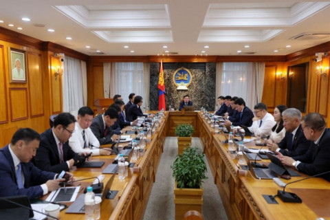 Гэр бүлийн тухай хуулийн шинэчилсэн найруулгын төслийг УИХ-д өргөн барихаар болов Гэр бүлийн тухай хуулийн шинэчилсэн найруулгын төслийг УИХ-д өргөн барихаар болов