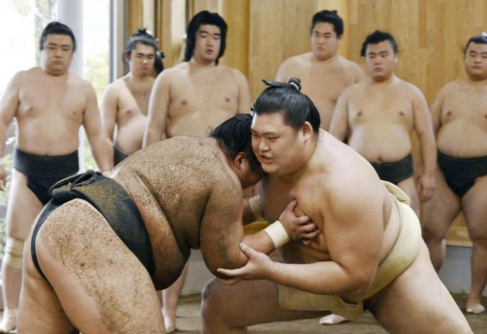 Кюүшюү башё: Эхний хоёр өдрийн оноолт