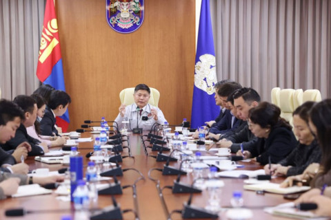 Нийслэлийн төсвийн төслийн талаар хэлэлцлээ