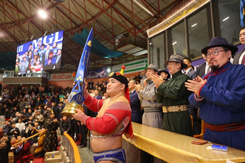 Улсын арслан Э.Батмагнай “Чингис хаан” цом хүртлээ