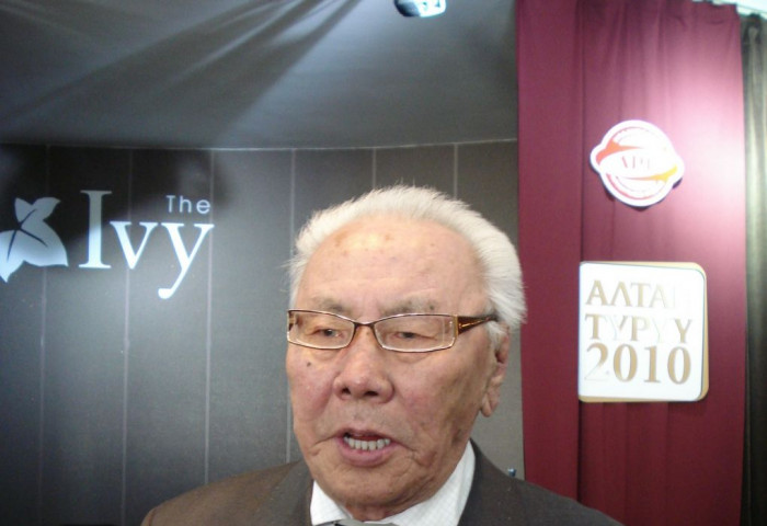 Монголын радиогийн нэрт сэтгүүлч, зохиолч яруу найрагч Базарын Цэдэндамба