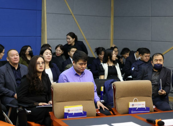 “Нийслэлийн төсөв, асуудал, шийдэл: Иргэдийн хяналт” сэдэвт хэлэлцүүлэг боллоо