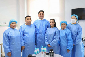 Улсын хоёрдугаар төв эмнэлэг ирэх оноос амьд донороос бөөр шилжүүлэн суулгана