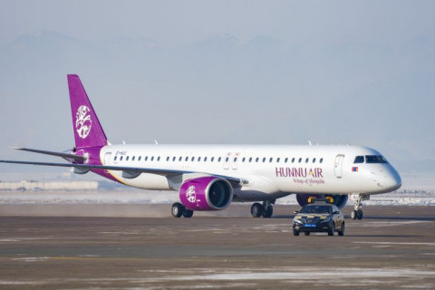 “Хүннү Эйр” Е195-Е2 шинэ хөлгөө хүлээн авчээ