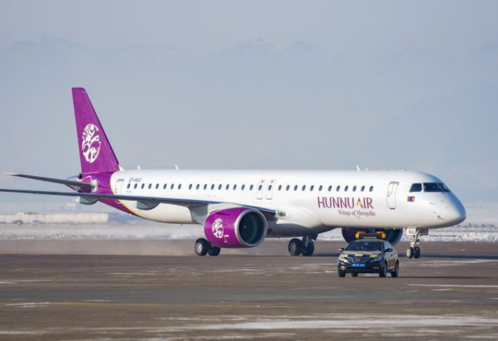 “Хүннү Эйр” Е195-Е2 шинэ хөлгөө хүлээн авчээ