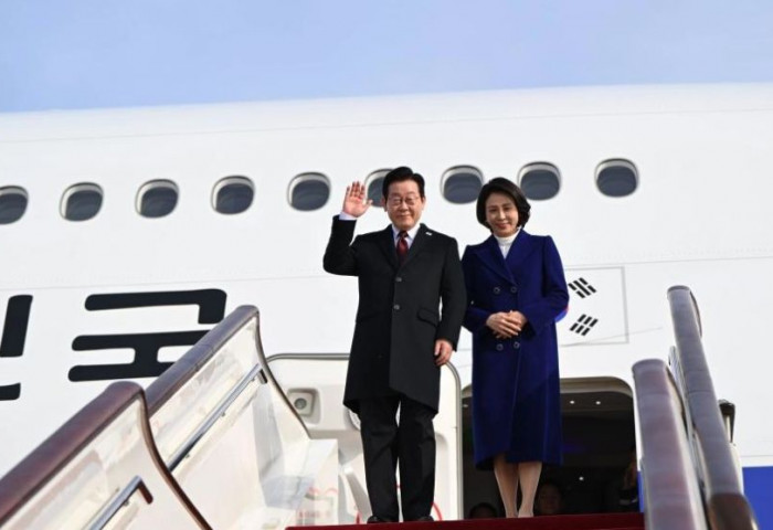 Ерөнхийлөгч Ли Жэ Мён төрийн айлчлал хийхээр Бээжинд хүрэлцэн ирлээ