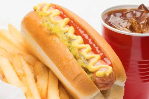 Хүүхдэд “хортой“ хүнс сурталчлахыг хоригложээ