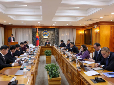 Хяналт шалгалтын давхардал, хүнд суртал, чирэгдлийг арилгаж, мэргэжил, арга зүйгээр зөвлөн тусалж ажиллахыг Ерөнхий сайд үүрэг болгов