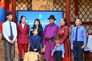 Үндсэн хуулийн онцлог зүйл, заалтыг нийгмийн олон бүлгийн төлөөлөл үг, үсэгчлэн уншлаа