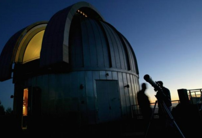 Хар нүхний хөдөлгөөнийг анх удаа гэрэл зурагт буулгана