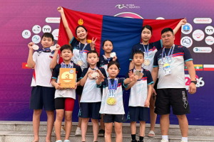 Монголын усанд сэлэлтийн өсвөрийн тамирчид Тайландад медалийн хур буулгалаа