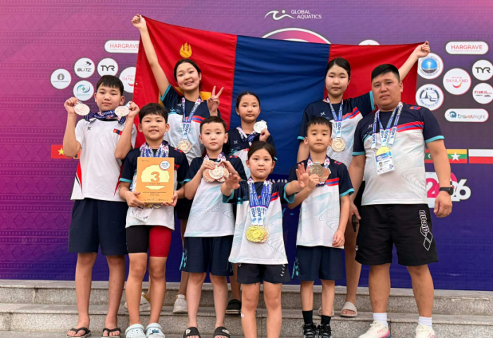 Монголын усанд сэлэлтийн өсвөрийн тамирчид Тайландад медалийн хур буулгалаа