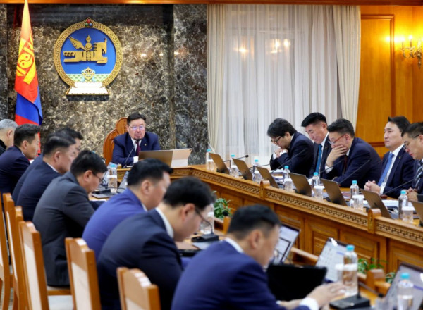 Тавантолгой-Гашуунсухайт чиглэлийн хүнд даацын авто замыг есдүгээр сард ашиглалтад оруулахыг үүрэг болгов