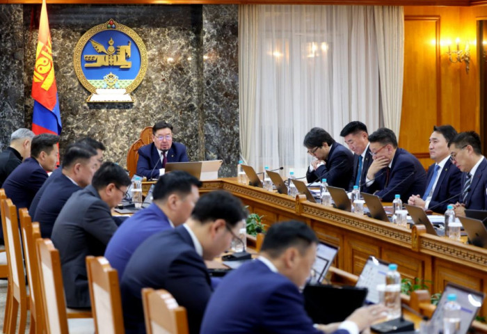 Тавантолгой-Гашуунсухайт чиглэлийн хүнд даацын авто замыг есдүгээр сард ашиглалтад оруулахыг үүрэг болгов