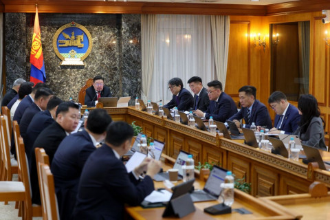 Иргэн, аж ахуйн нэгжийн газар эзэмших, ашиглах хүсэлтийг орон нутагт нь шийдвэрлэнэ