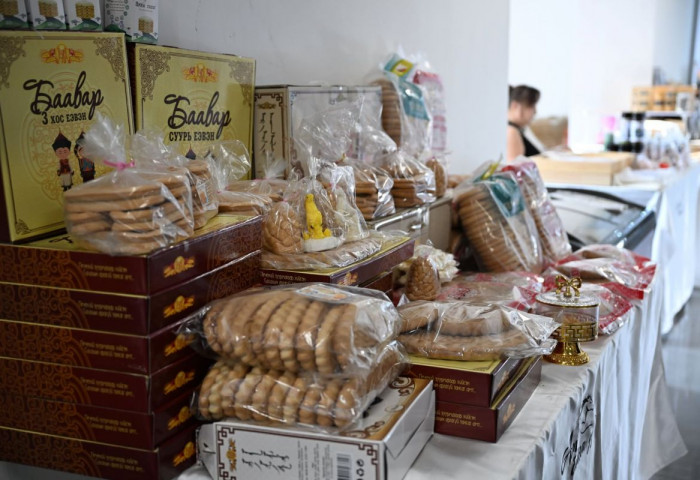 Сар шинийн баярыг угтсан “Амар байна уу” үзэсгэлэн худалдаанд ЖДҮ эрхлэгчдийн борлуулалт нэмэгдэж байна