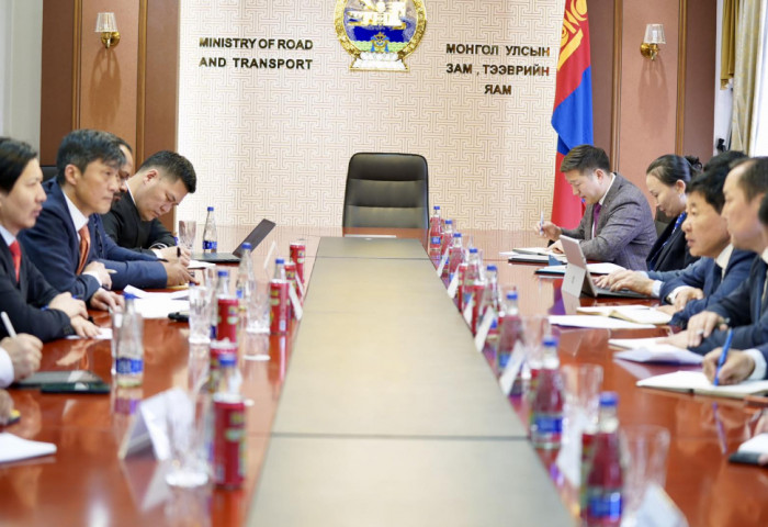 Дэлхийн банкны суурин төлөөлөгч Таехюн Ли тэргүүтэй төлөөлөгчдийг хүлээн авч уулзлаа