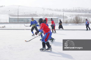 ОРХОН: Бөмбөгтэй хоккейн олон улсын тэмцээн эхэллээ