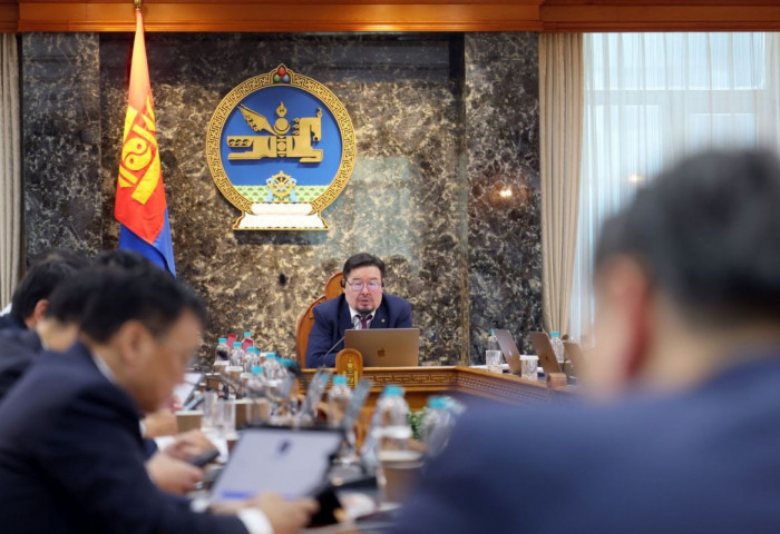 Гашуунсухайт болон Ханги боомтоор нүүрс тээвэрлэлтийн тасралтгүй ажиллагааг хангаж ажиллахыг даалгав