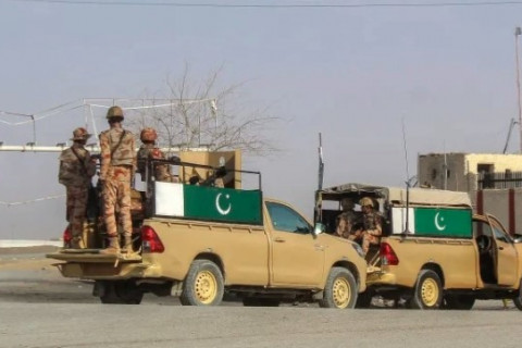 Пакистан улс талибуудад дайн зарлаж