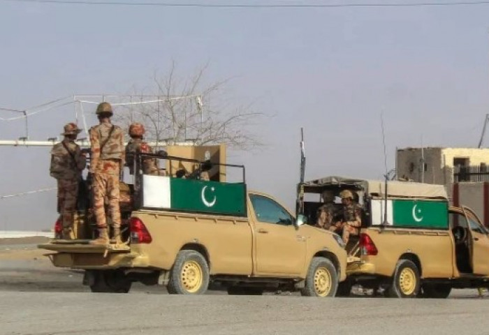 Пакистан улс талибуудад дайн зарлаж