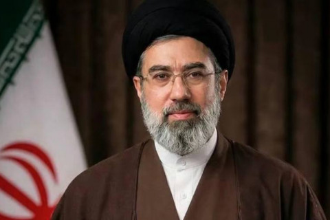 Можтаба Хаменейг Ираны дээд удирдагчаар томилсныг зарлажээ