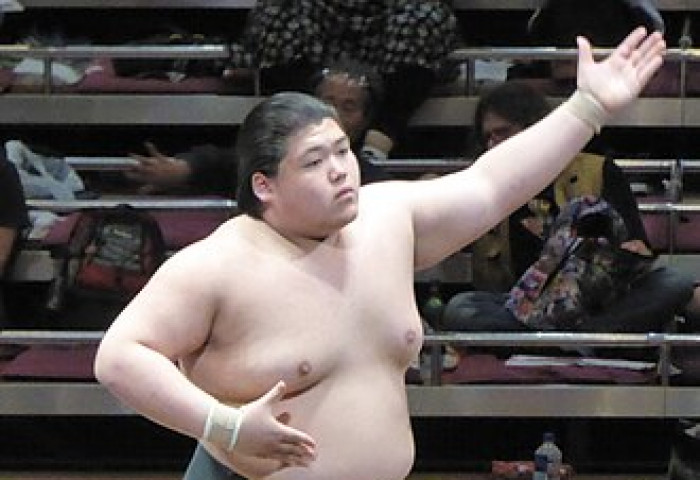 Хару башёг 5 даваа, 1 унаатай 8 бөх тэргүүлж явна