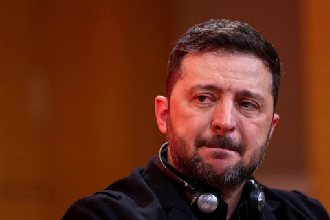 В.Зеленский: Тусалсныхаа хариуд бид мөнгө, технологи авахыг хүсэж байна