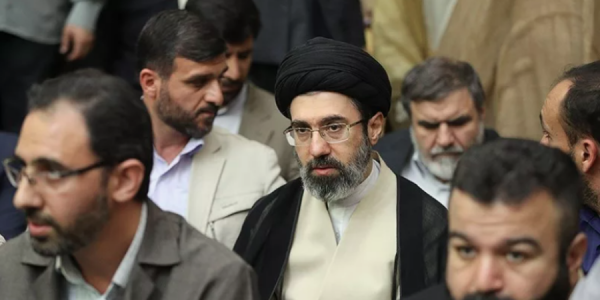 М.Хаменеи Москвад эмчлүүлж байна