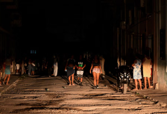 Куба даяар цахилгаан тасарчээ