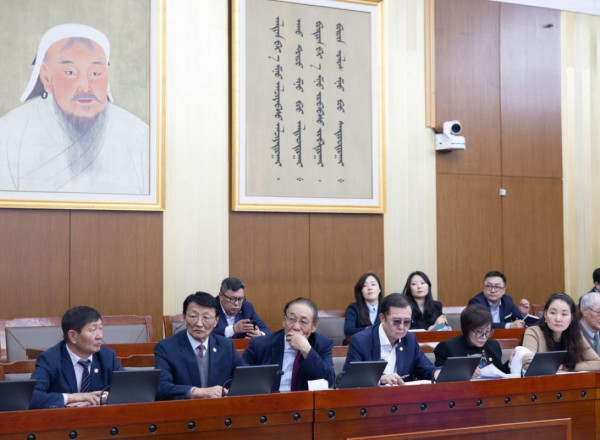 Үндэсний баялгийн сангийн үр өгөөжийг иргэддээ тэгш, шударга хуваарилах зарчим, зарцуулалтын талаар хэлэлцлээ