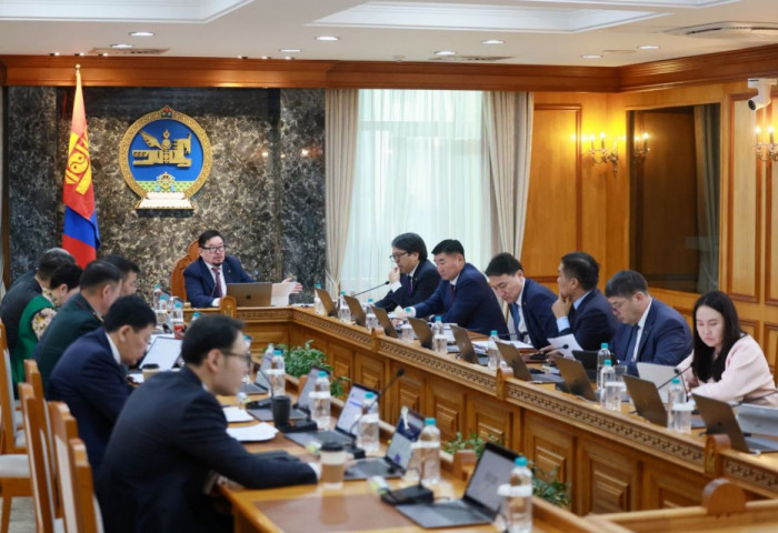 Хувийн тэтгэврийн сангийн эрх зүйн орчин бүрдүүлэх эхлэлийг тавилаа