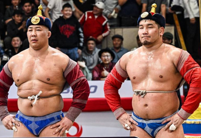 Улсын аварга О.Хангай бөхийн өргөөний барилдаанд 40 дэхээ түрүүллээ