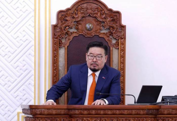 УИХ: Ерөнхий сайд Г.Занданшатарыг үүрэгт ажлаас нь чөлөөлөхийг дэмжлээ