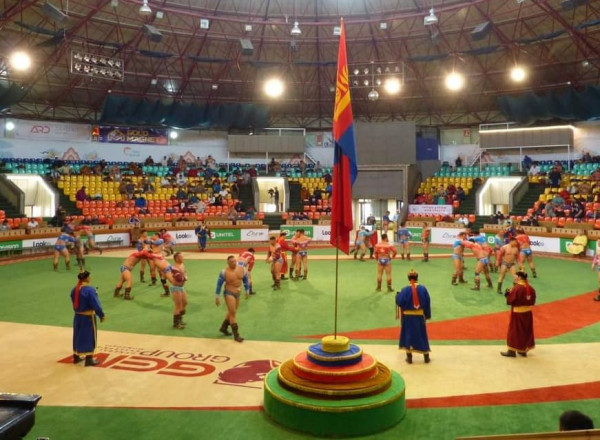 Энэ сард Монголын үндэсний бөхийн холбооноос зохион байгуулах барилдааны хуваарь