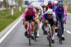 С.Жамбалжамц “Tour of Flanders”-д уралдсан анхны монгол тамирчин болов