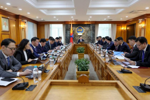 Ерөнхий сайдын шийдвэрээр 12100 компанийн дансыг 1 сарын хугацаатай нээлээ