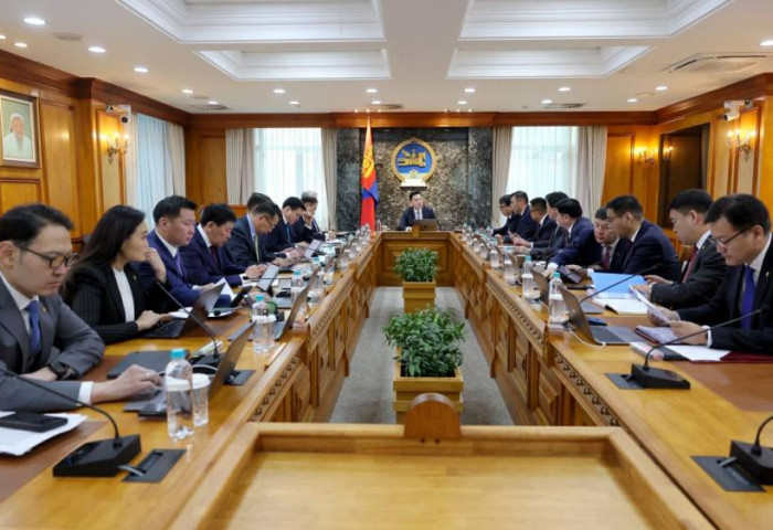 Ерөнхий сайдын шийдвэрээр 12100 компанийн дансыг 1 сарын хугацаатай нээлээ