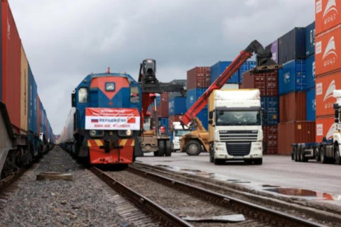 Төв-Евразийн тээврийн коридор Монгол Улстай тогтоосон эдийн засгийн харилцааг гүнзгийрүүлнэ гэв